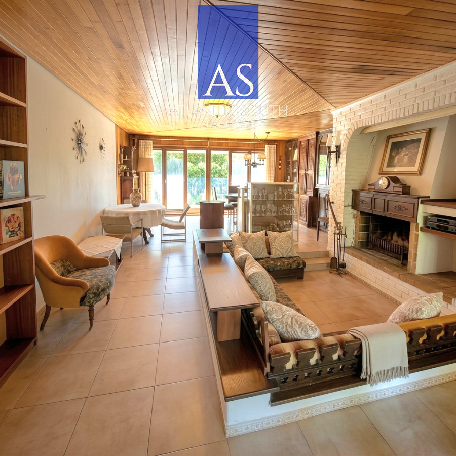 Casa ID.4666 - Casa de 4 dormitorios con piscina, barbacoa para 20 personas y parque arbolado, a 300 metros del mar en Punta del Este