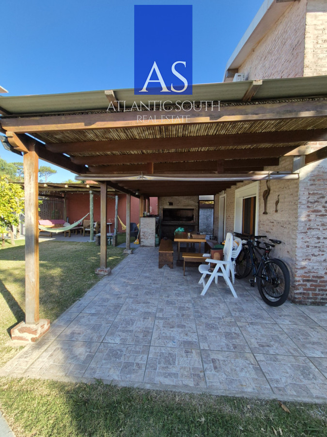 Casa ID.3948 - Casa en venta de 3 dormitorios moderna Punta del Este losa radiante 