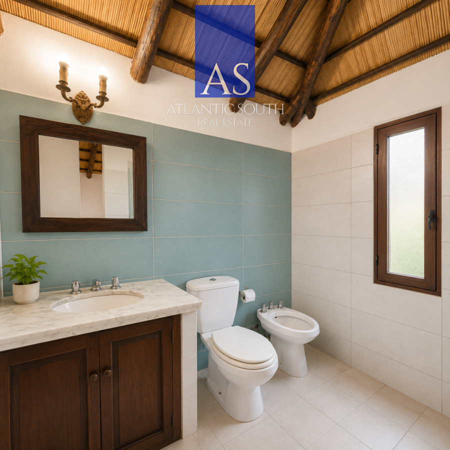 Casa ID.4809 - Casa 3 dormitorios con piscina y barbacoa cercana al mar Pinares Punta del Este 