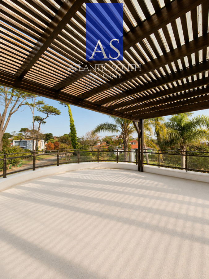 Casa ID.4877 - Casa 5 dormitorios + dependencia a 150mts del mar Playa Masa