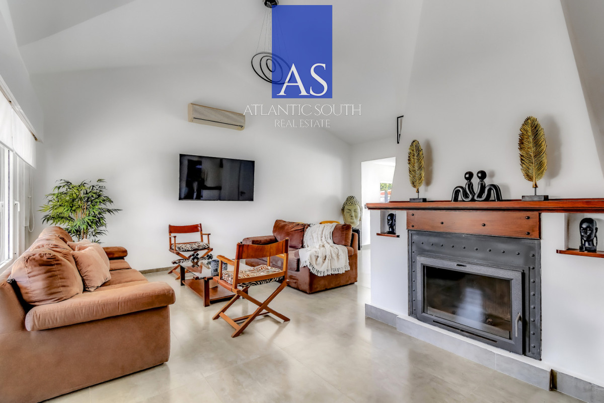 Casa ID.4842 - Chalet reciclado a 150 Metros del Mar en Playa Mansa