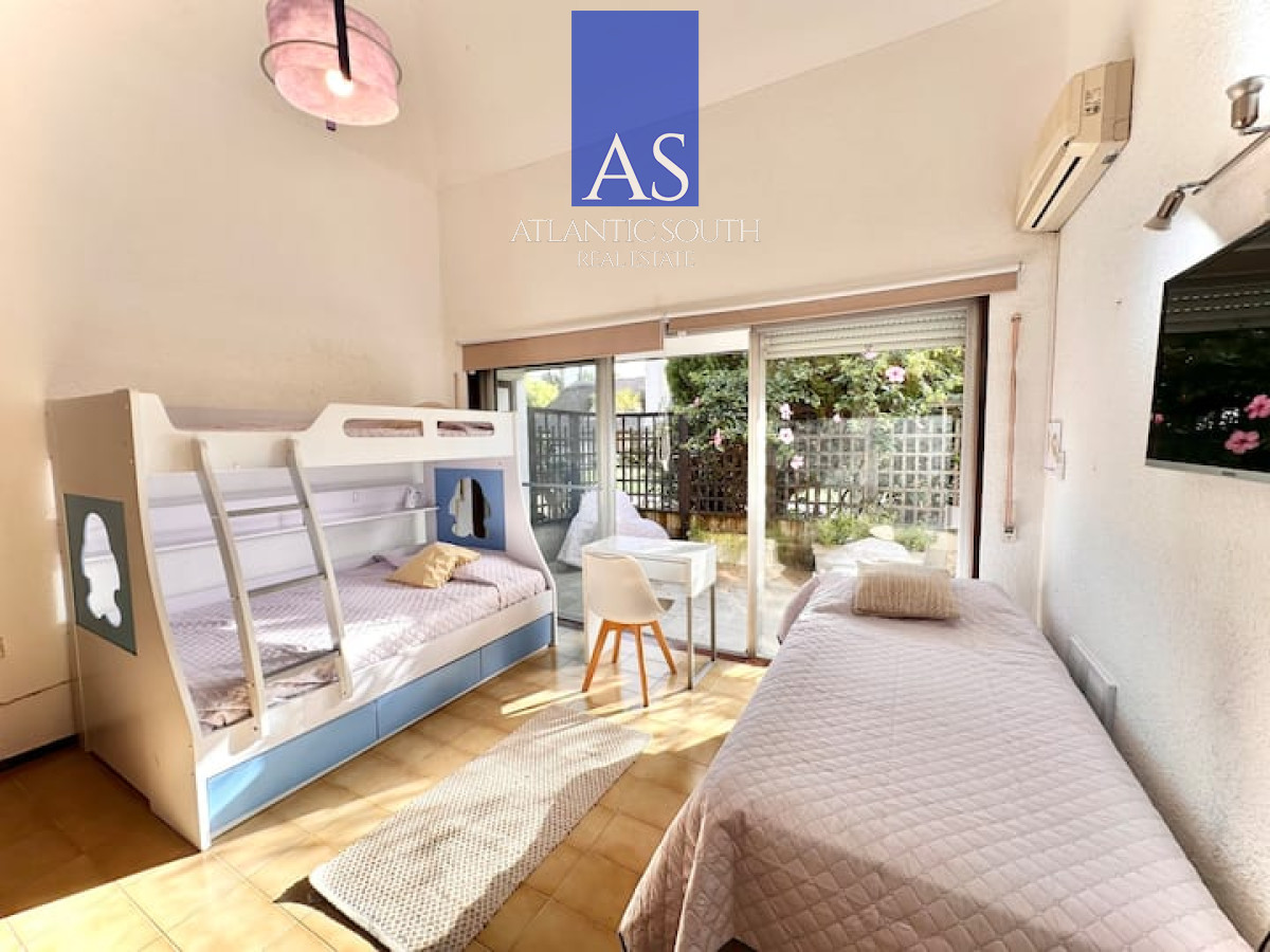 Casa ID.3392 - Mansión 7 dormitorios en Lugano Punta del Este