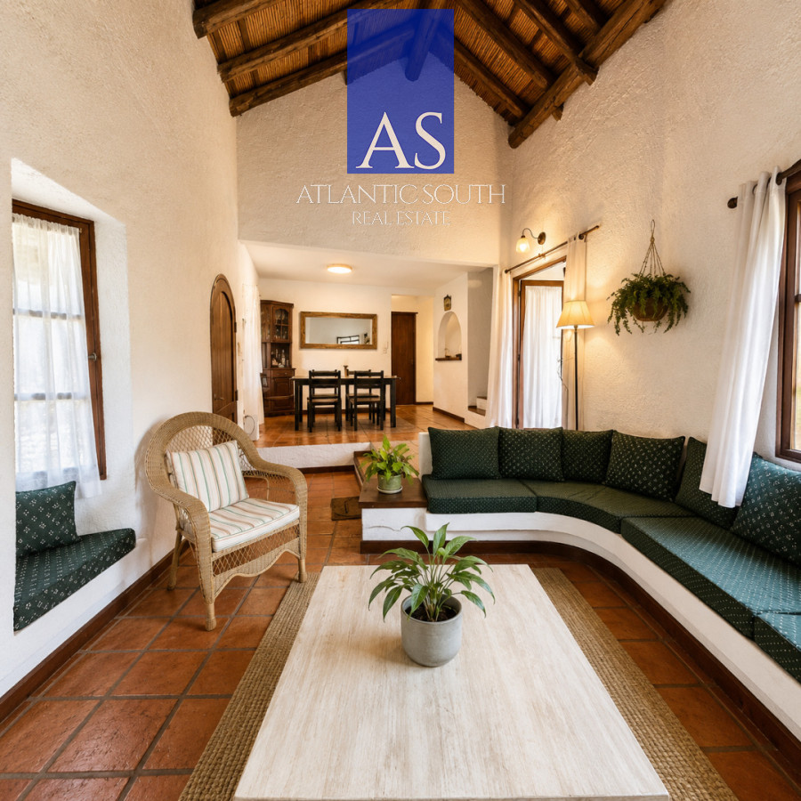 Casa ID.4809 - Casa 3 dormitorios con piscina y barbacoa cercana al mar Pinares Punta del Este 