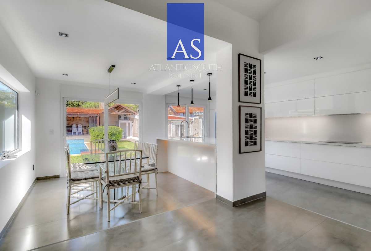 Casa ID.4842 - Chalet reciclado a 150 Metros del Mar en Playa Mansa