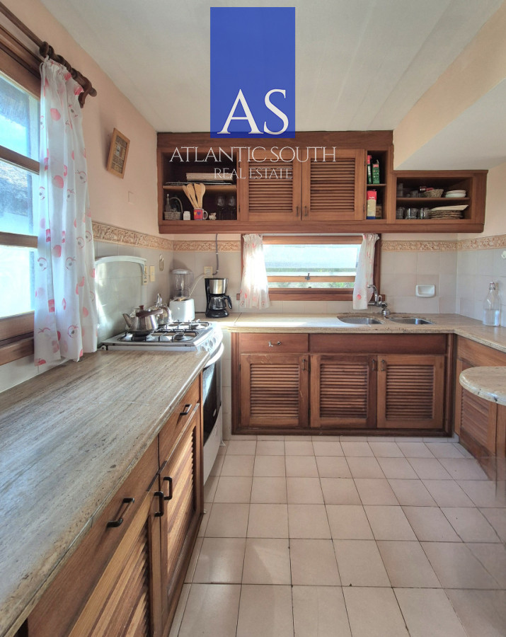 Casa ID.4599 - Casa 3 dormitorios Pinares 50mts del mar excelente estado