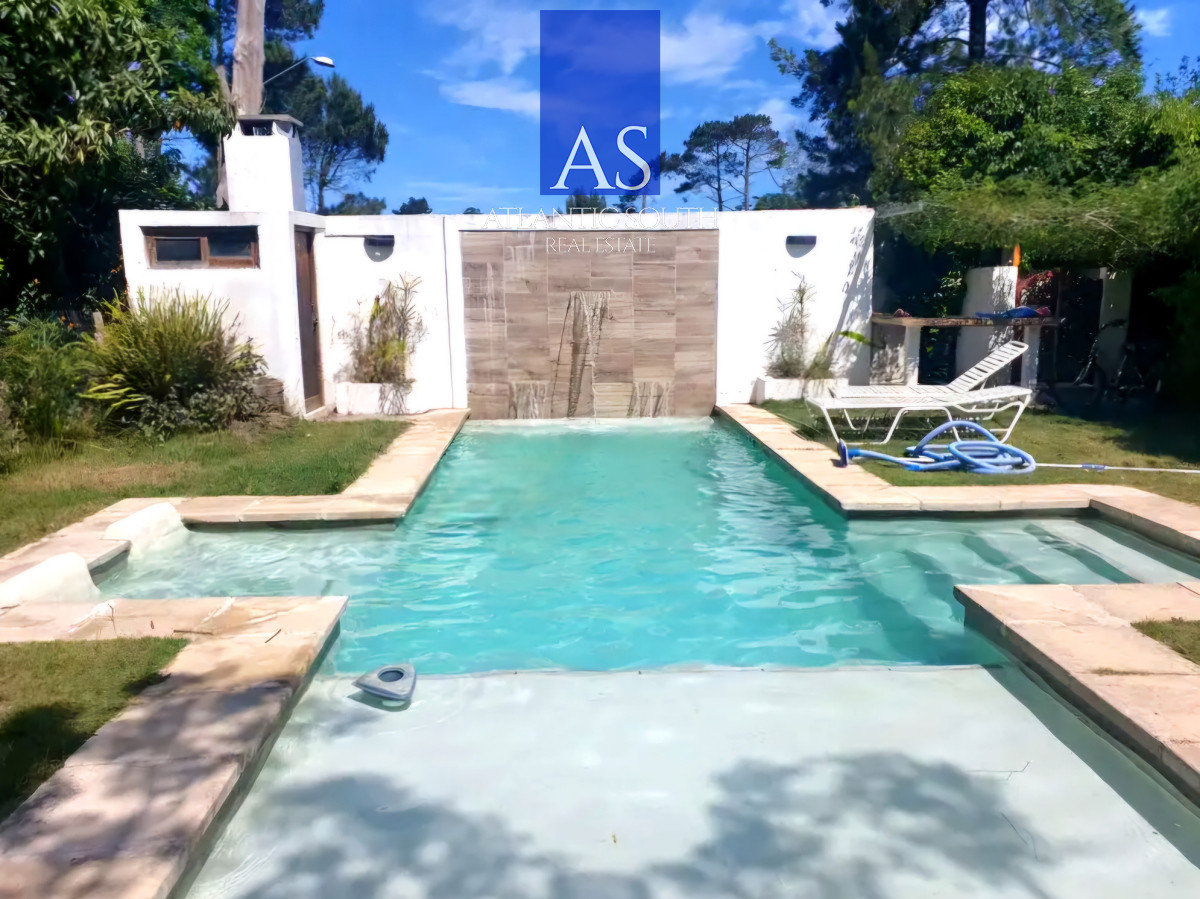 Casa ID.3880 - Casa 2 dormitorios + 2 dependencias completas en Pinares con piscina climatizada y barbacoa cercana al mar Punta del Este
