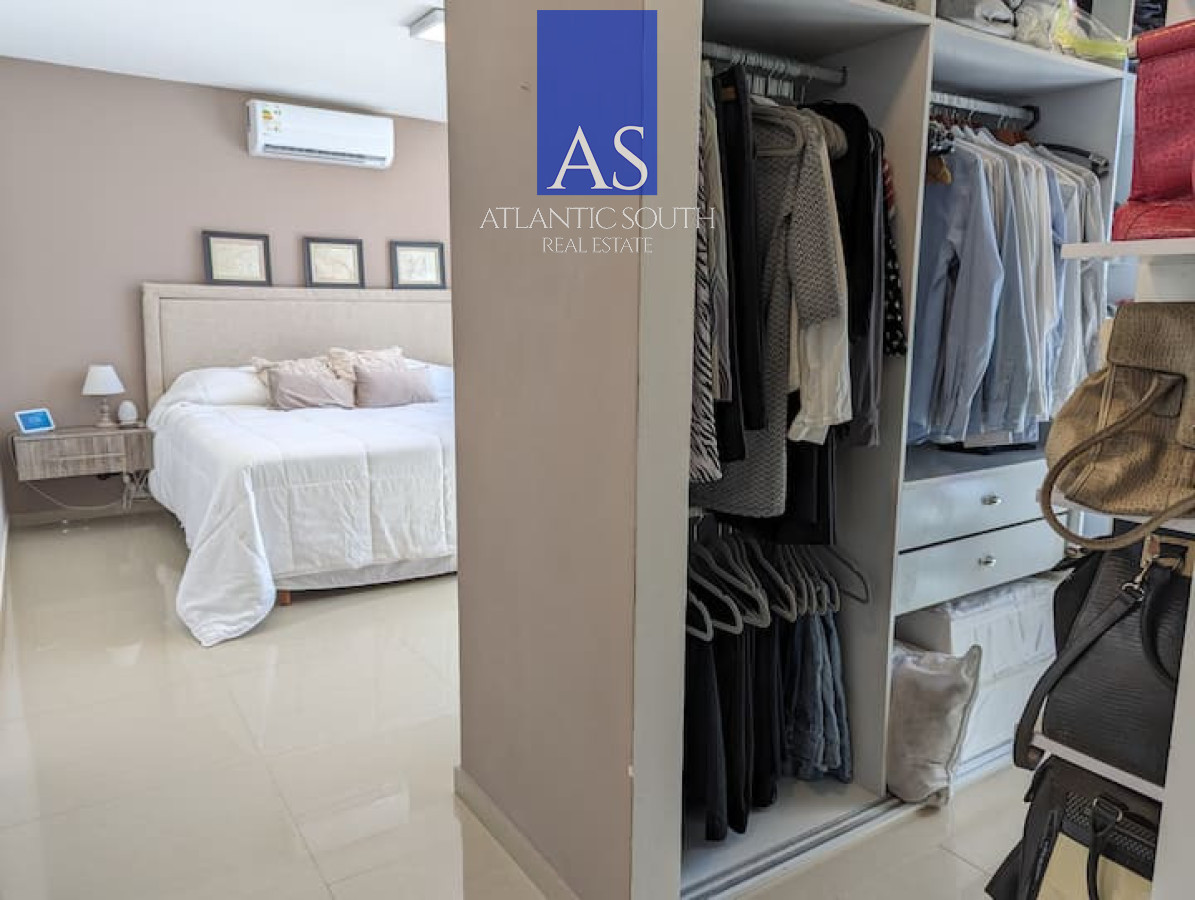Casa ID.5090 - Casa de 4 dormitorios con piscina y amplio jardín en Punta del Este