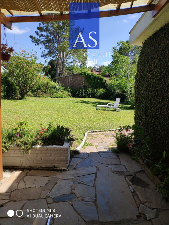 Casa ID.2963 - Casa de 4 dormitorios y dependencia Pinares