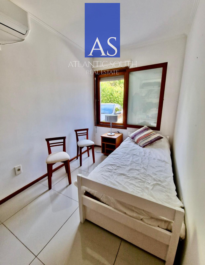 Casa ID.3948 - Casa en venta de 3 dormitorios moderna Punta del Este losa radiante 