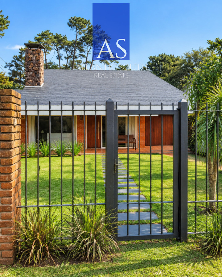 CASA CON JARDÍN A 600 METROS DEL MAR