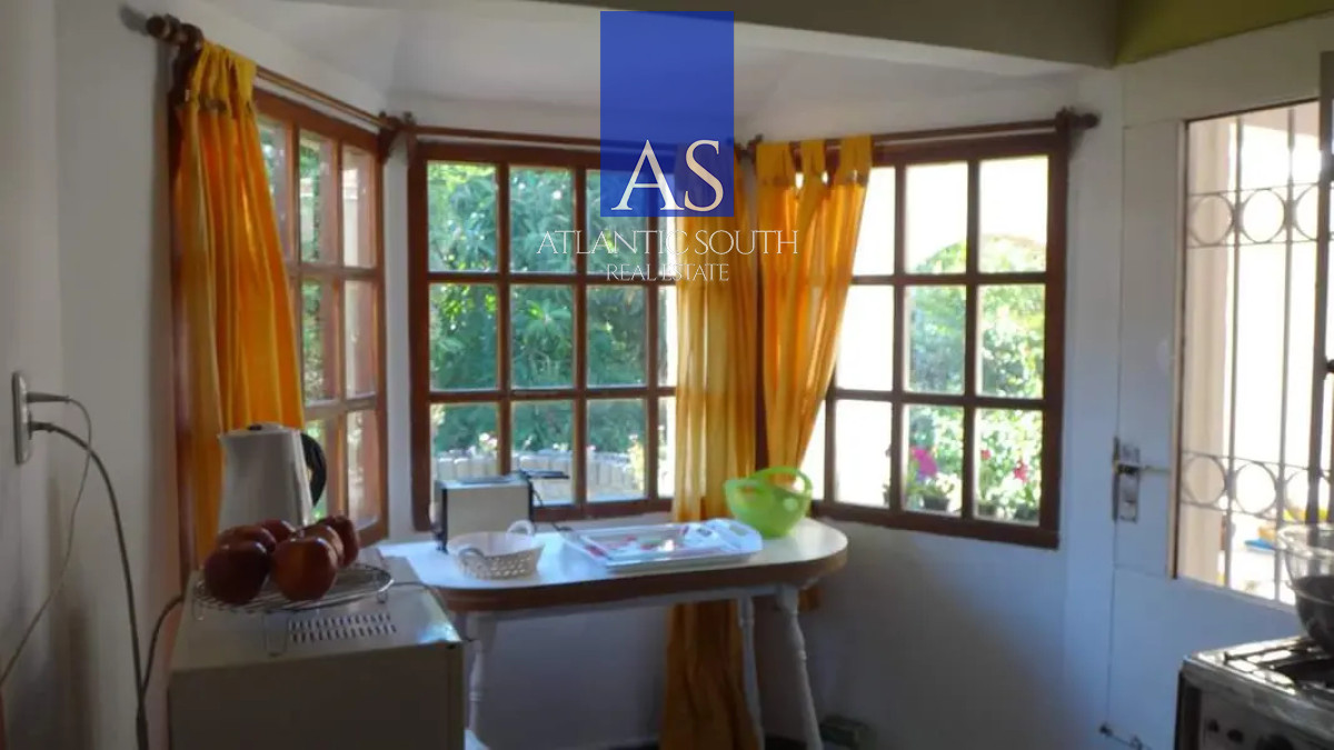 Casa ID.3875 - venta Casa de 3 dormitorios construcción tradicional Playa Mansa Pinares