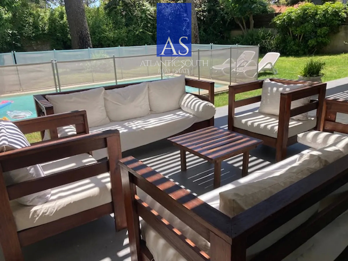 Casa ID.2722 - Casa moderna de 3 dormitorios con estilo minimalista cercana al mar Playa Mansa Punta del Este