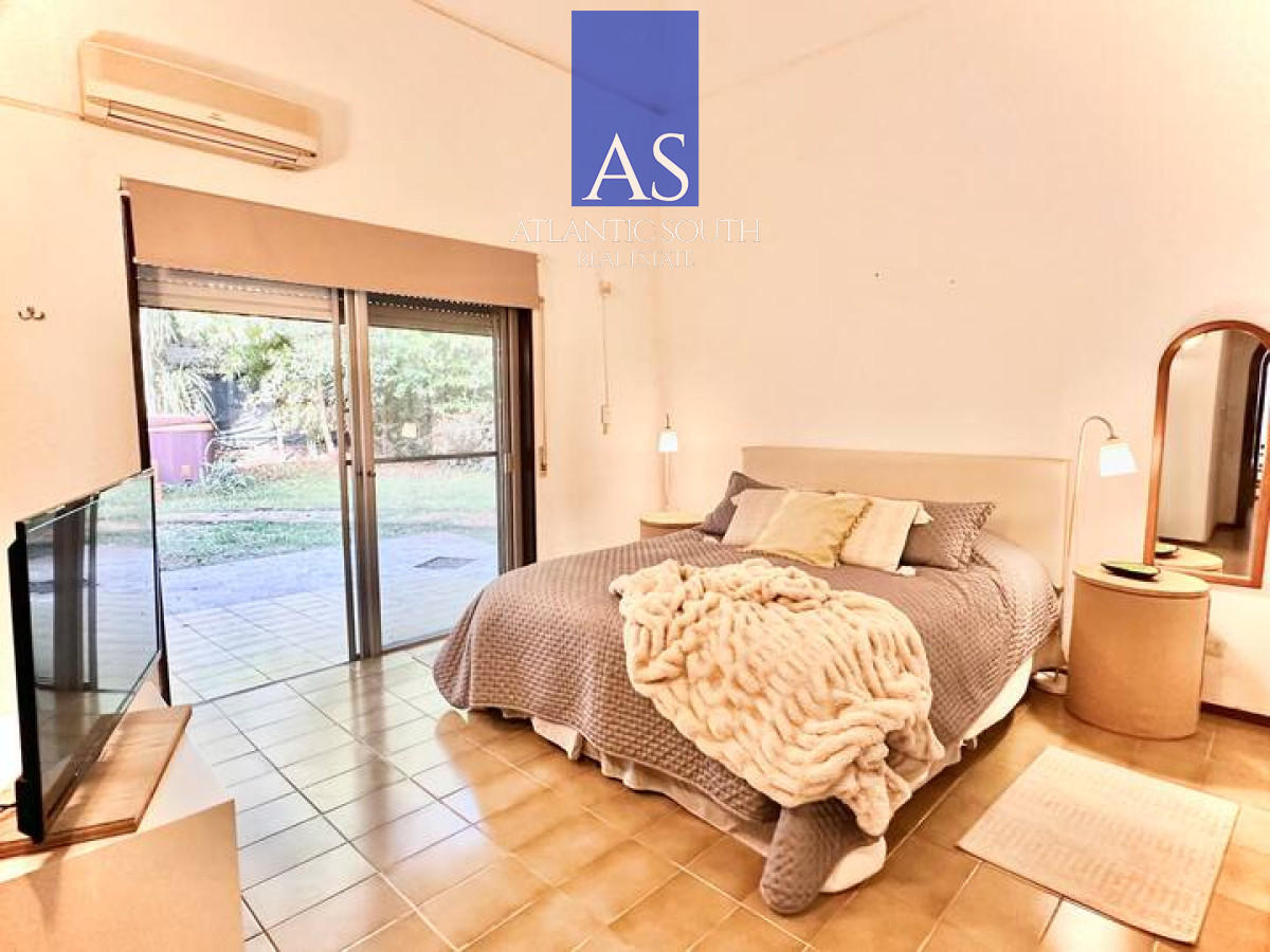 Casa ID.3392 - Mansión 7 dormitorios en Lugano Punta del Este