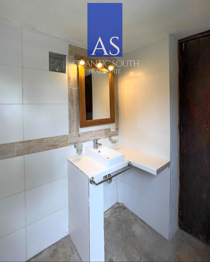Casa ID.3880 - Casa 2 dormitorios + 2 dependencias completas en Pinares con piscina climatizada y barbacoa cercana al mar Punta del Este