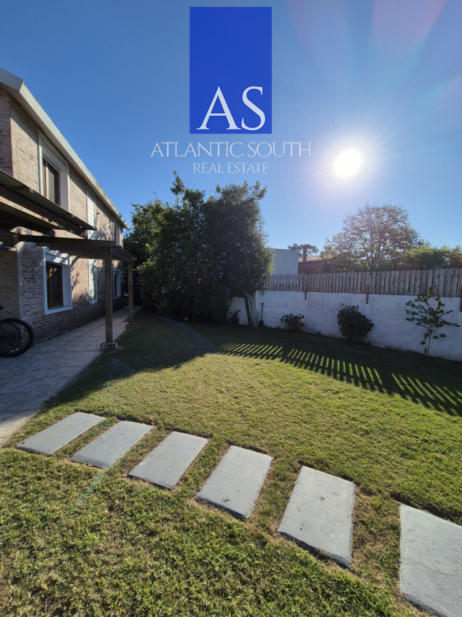 Casa ID.3948 - Casa en venta de 3 dormitorios moderna Punta del Este losa radiante 