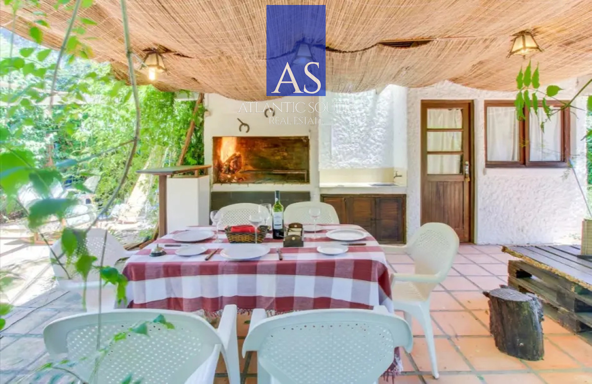 Casa ID.3880 - Casa 2 dormitorios + 2 dependencias completas en Pinares con piscina climatizada y barbacoa cercana al mar Punta del Este