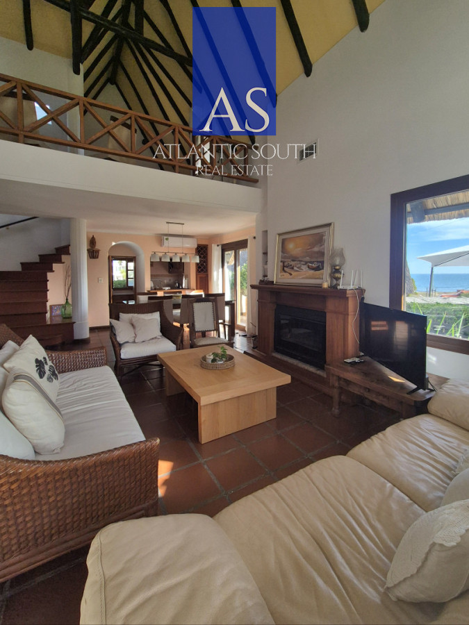 Casa ID.4599 - Casa 3 dormitorios Pinares 50mts del mar excelente estado