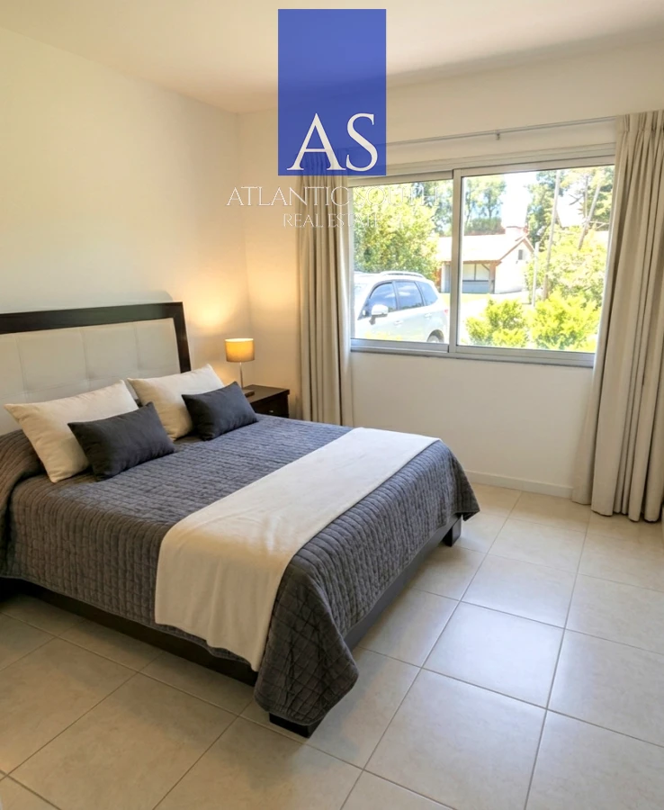 Casa ID.2722 - Casa moderna de 3 dormitorios estilo minimalista cercana al mar Playa Mansa Punta del Este
