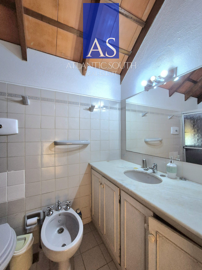 Casa ID.4311 - Casa de 3 dormitorios mas dependencia completa barbacoa piscina Pinares Punta del Este
