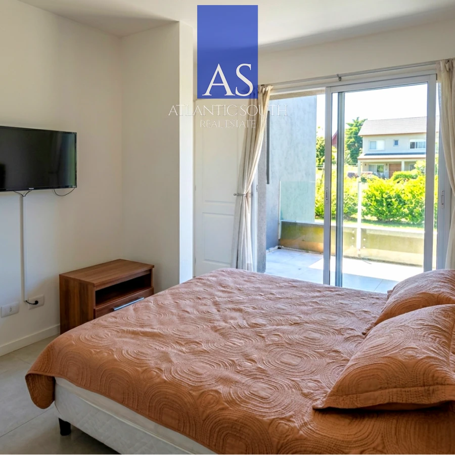 Casa ID.2722 - Casa moderna de 3 dormitorios estilo minimalista cercana al mar Playa Mansa Punta del Este