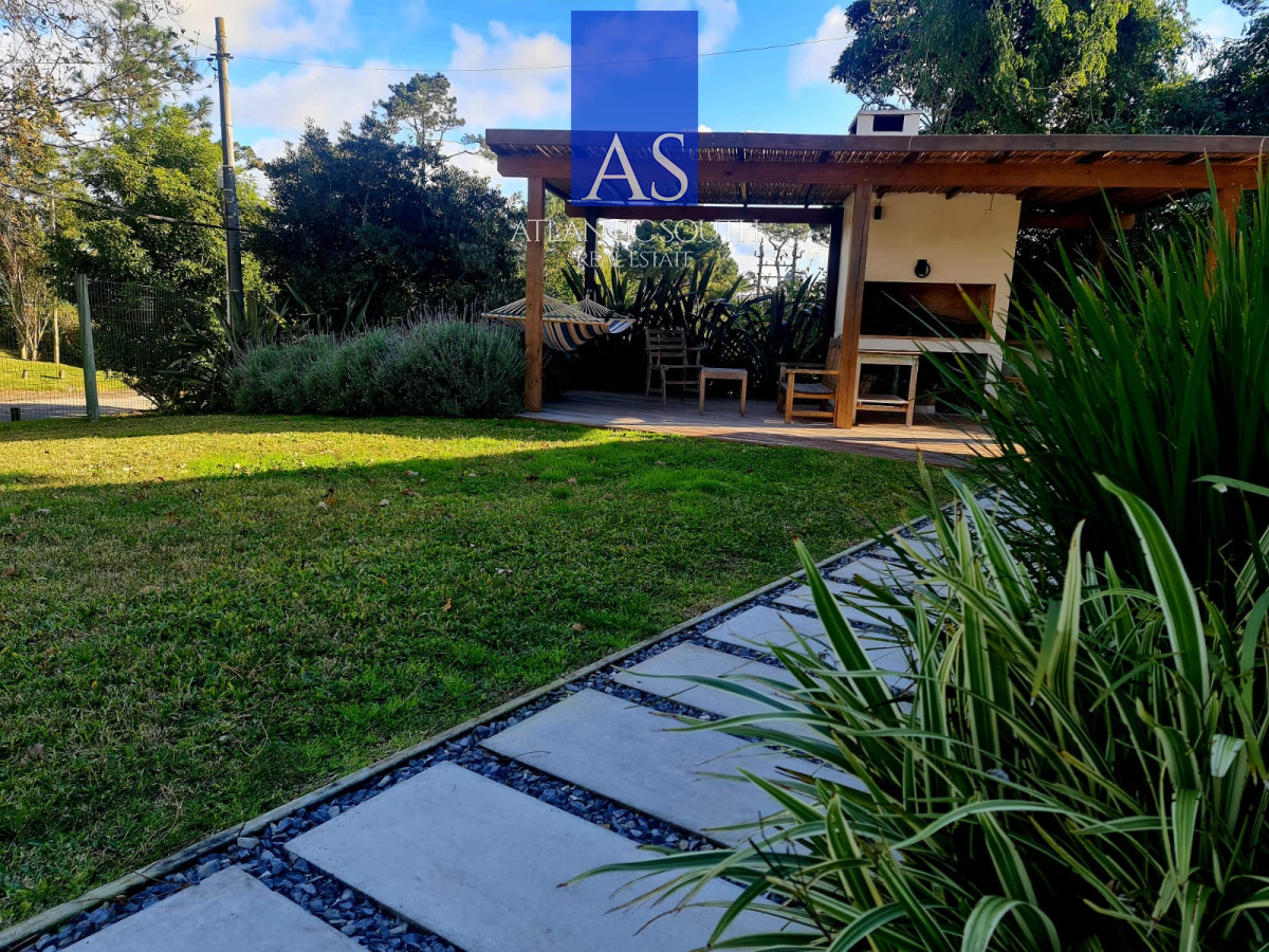 Casa ID.3074 - Casa reciclada próxima al mar Punta del Este