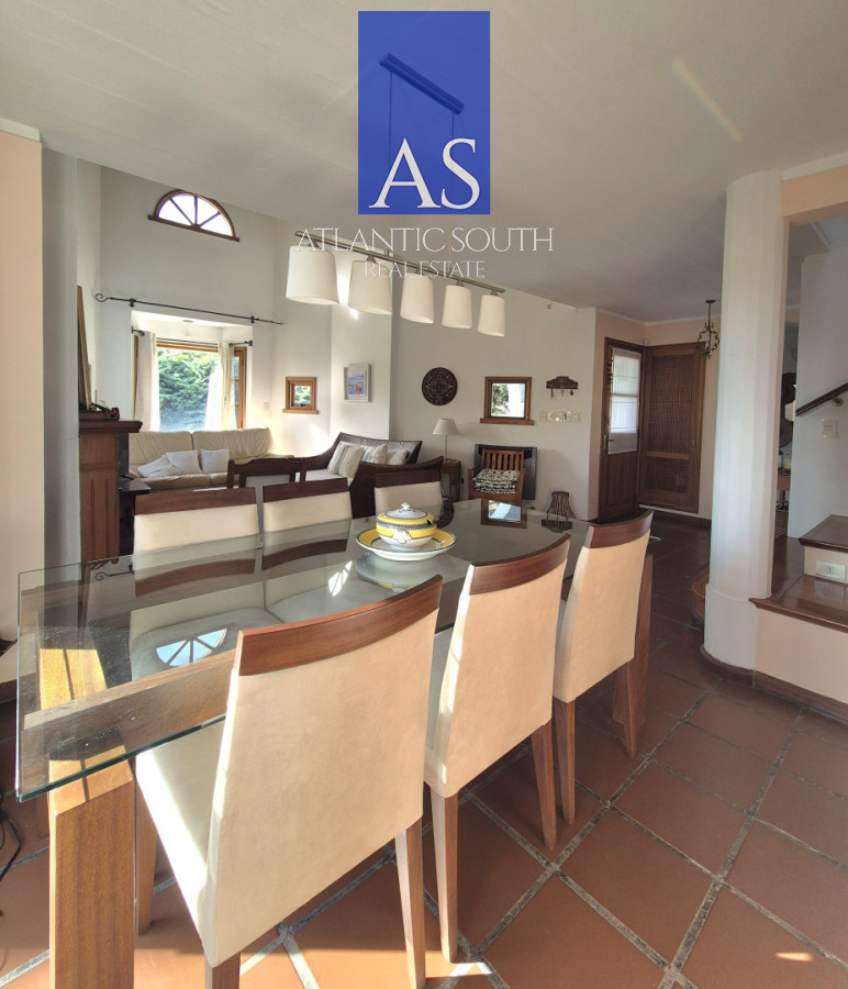 Casa ID.4599 - Casa 3 dormitorios Pinares 50mts del mar excelente estado