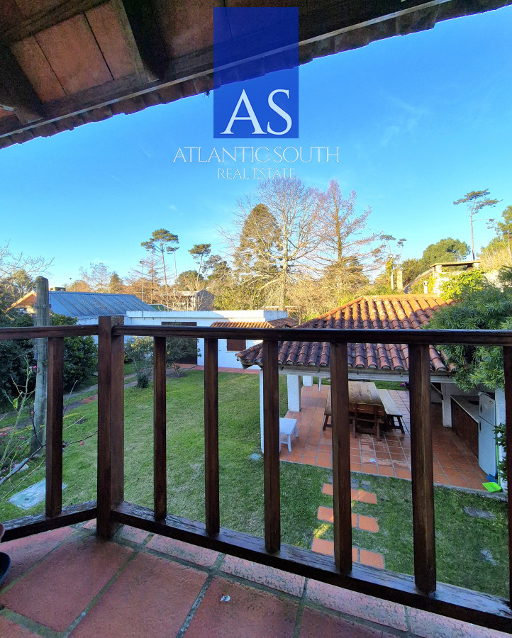 Casa ID.4311 - Casa de 3 dormitorios mas dependencia completa barbacoa piscina Pinares Punta del Este