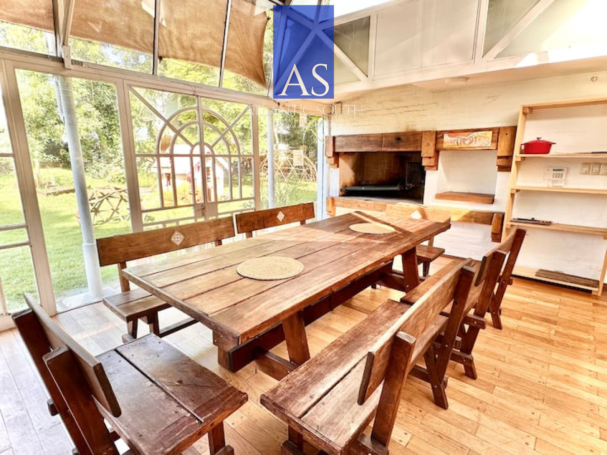 Casa ID.3392 - Mansión 7 dormitorios en Lugano Punta del Este