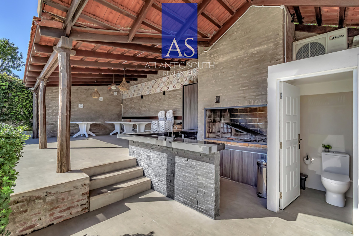 Casa ID.4842 - Chalet reciclado a 150 Metros del Mar en Playa Mansa