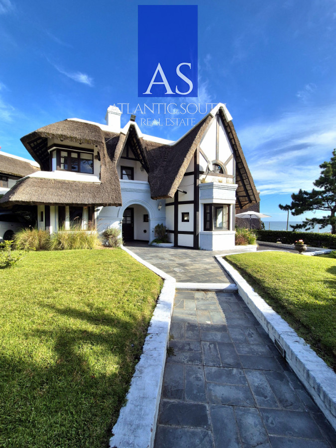 Casa ID.4599 - Casa 3 dormitorios Pinares 50mts del mar excelente estado