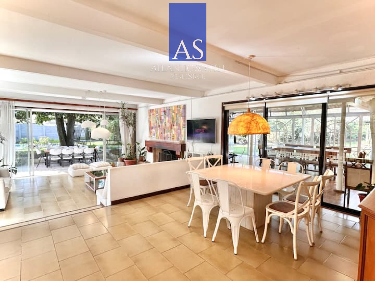 Casa ID.3392 - Mansión 7 dormitorios en Lugano Punta del Este