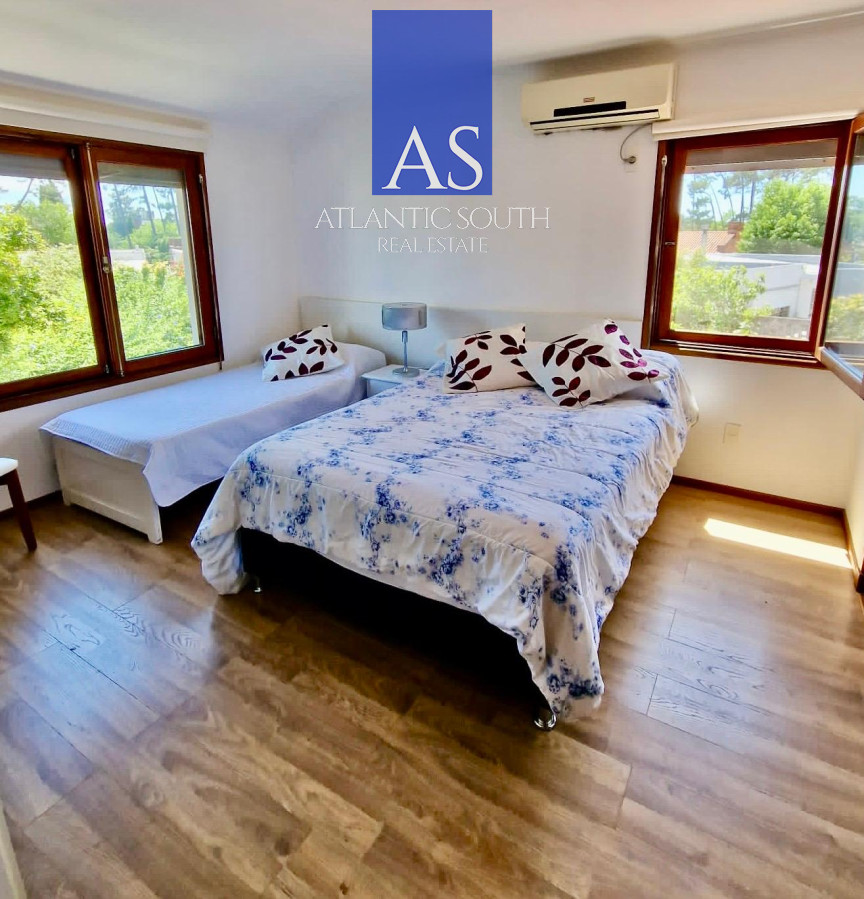 Casa ID.3948 - Casa en venta de 3 dormitorios moderna Punta del Este losa radiante 