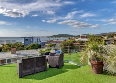 Casa 3 dormitorios con vista al mar , Península de Punta Colorada , Píriapolis 