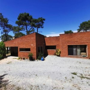 Casa 3 dormitorios muy linda ubicación club del lago 