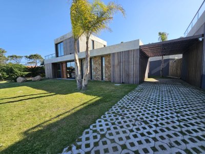 Casa 3 dormitorios a estrenar en San Francisco , Piriápolis 