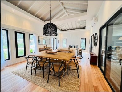 Espectacular casa de 3 dormitorios en Laguna Blanca Punta del Este