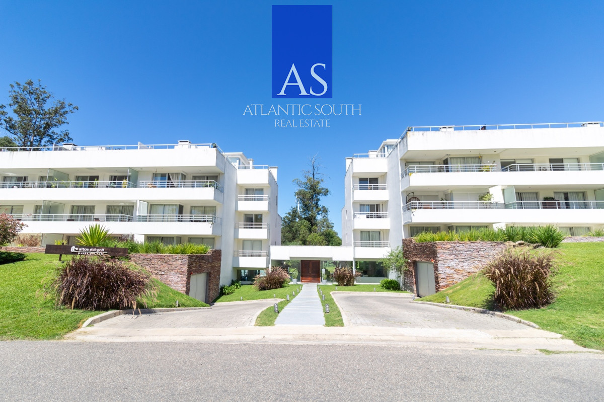 Apartamento ID.3399 - PENTHOUSE en el Golf 3 dormitorios 3 baños, gran barbacoa propia, garage y amenities