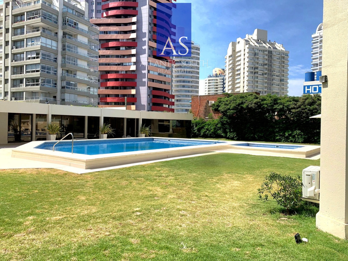 Apartamento ID.3701 - Apartamento reciclado 3 dormitorios primera linea Playa Brava