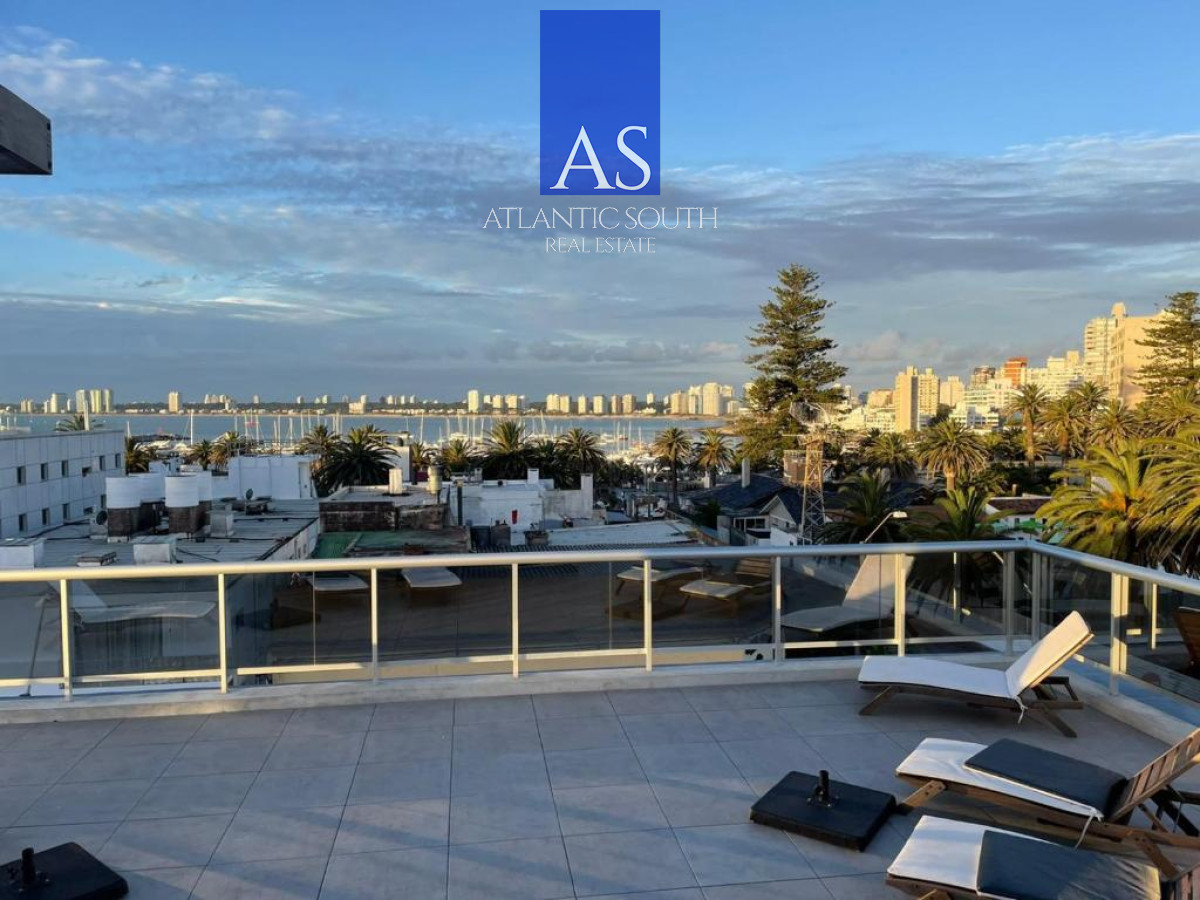 Apartamento ID.3479 - Apartamento a estrenar con patio jardín en Península piscina climatizada Punta del Este