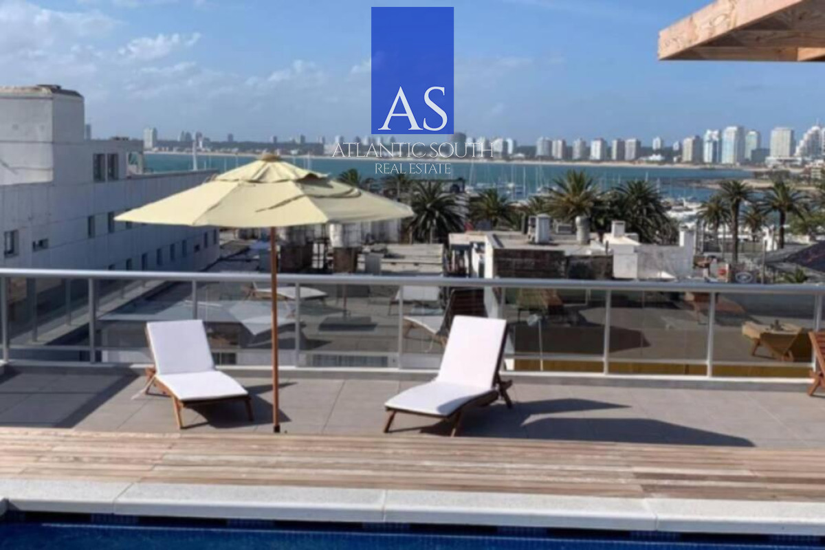 Apartamento ID.3479 - Apartamento a estrenar con patio jardín en Península piscina climatizada Punta del Este