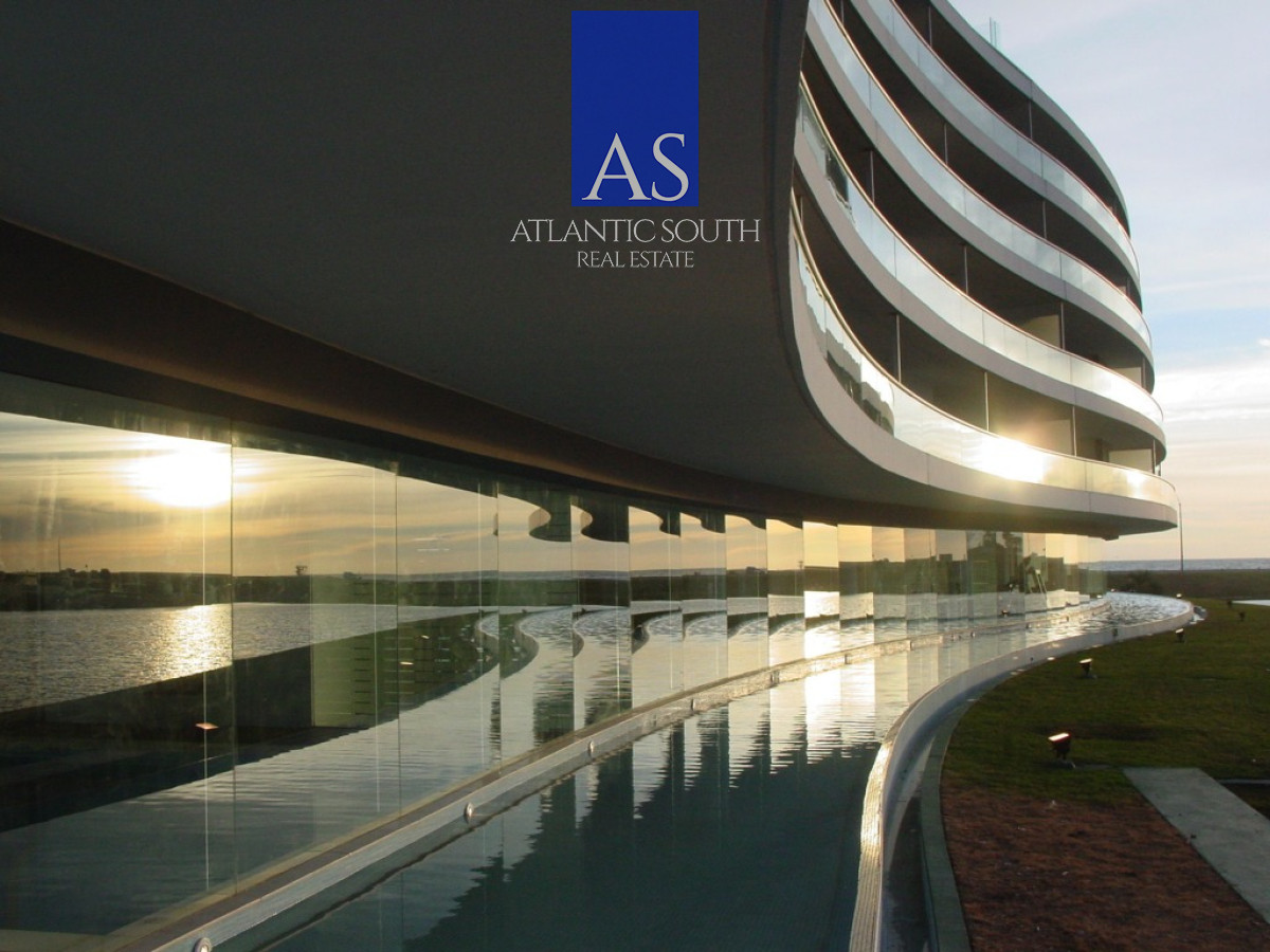 Apartamento ID.5202 - Apartamento en venta en playa mansa, Punta del Este