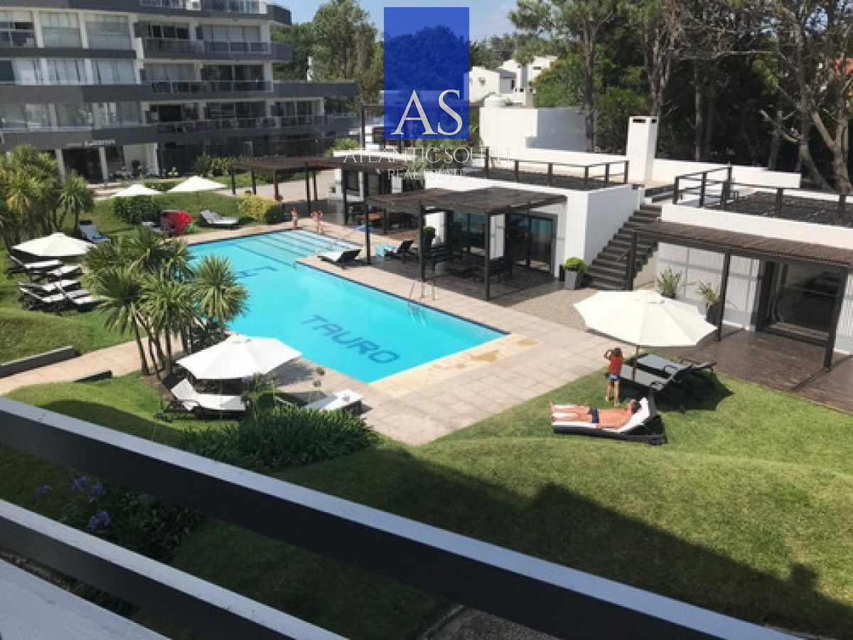 Apartamento ID.3994 - Apartamento frente al mar 3 dormitorios Playa Mansa Pinares Punta del Este