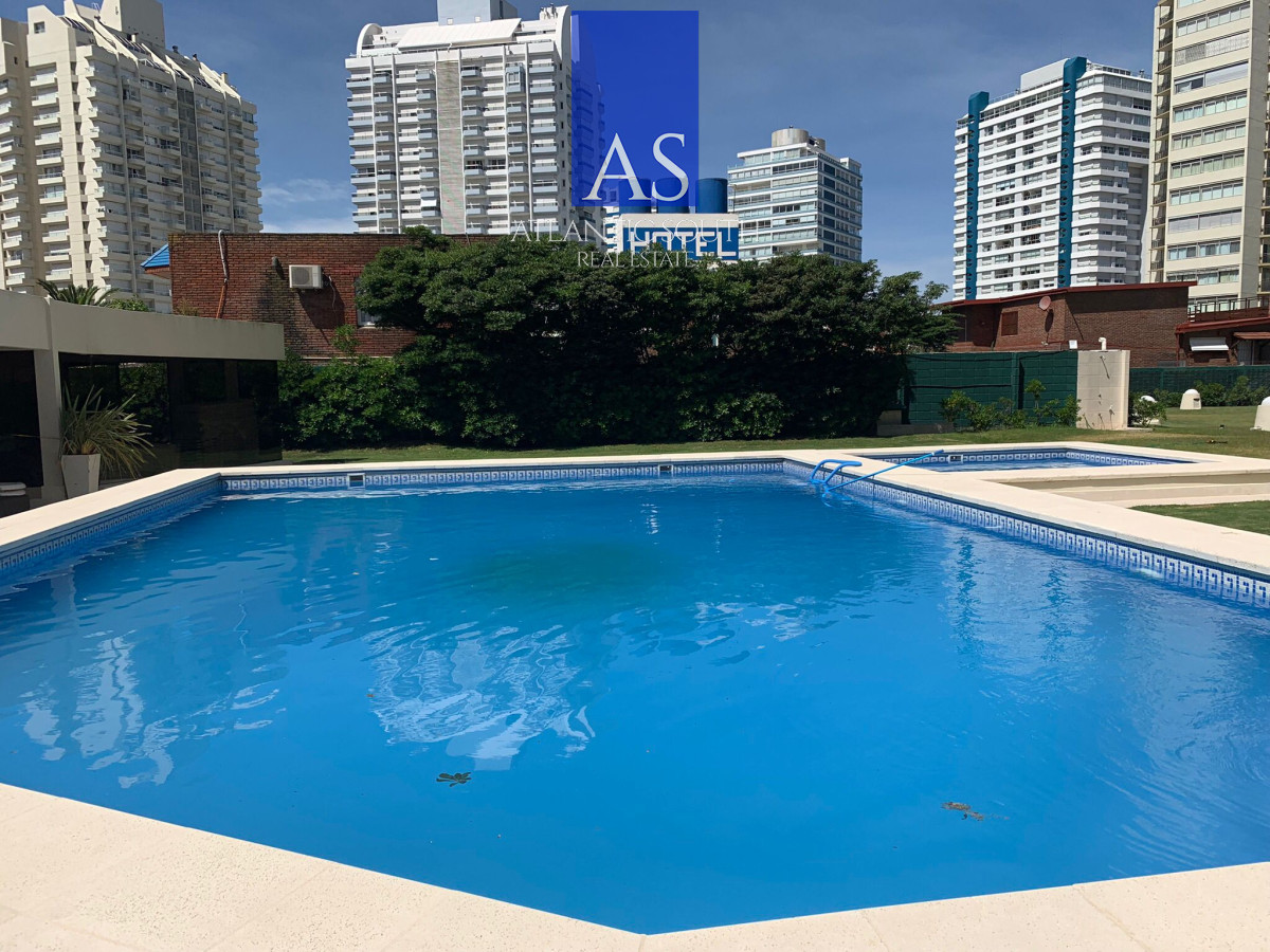 Apartamento ID.3701 - Apartamento reciclado 3 dormitorios primera linea Playa Brava