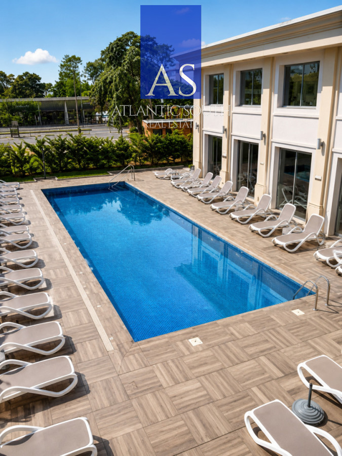 Apartamento ID.4872 - Piso Alto Esquinero en Place Lafayette con Vista al Mar y la Península