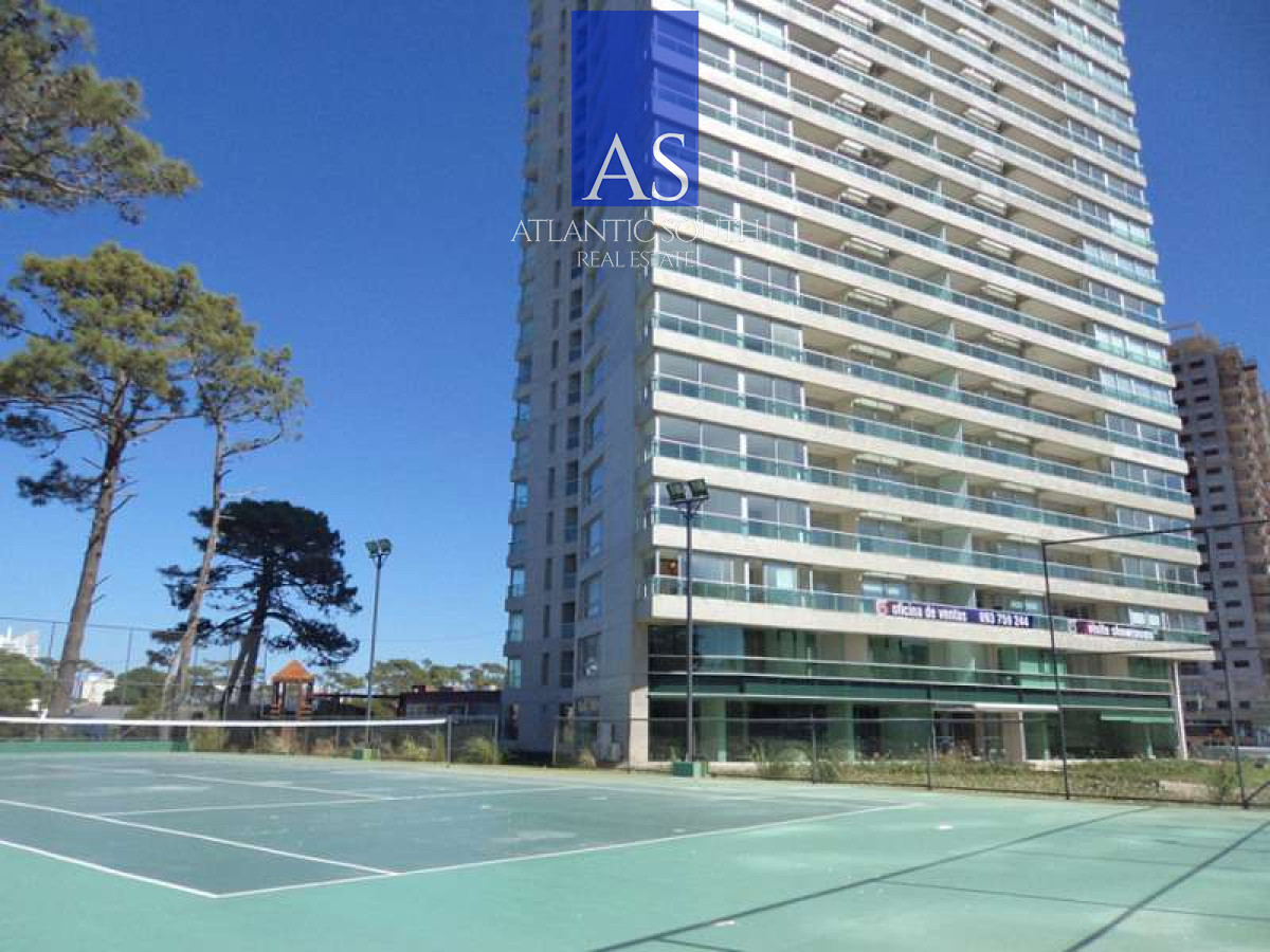 Apartamento ID.3921 - Apartamento mdoerno 2 dormitorios piso alto garage servicios bajos gastos Punta del Este