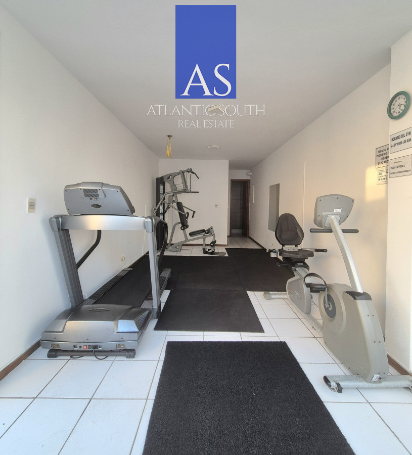 Apartamento ID.4418 - Apartamento 1 dormitorio en venta cercano al Mar terraza y cochera Playa Mansa Punta del Este