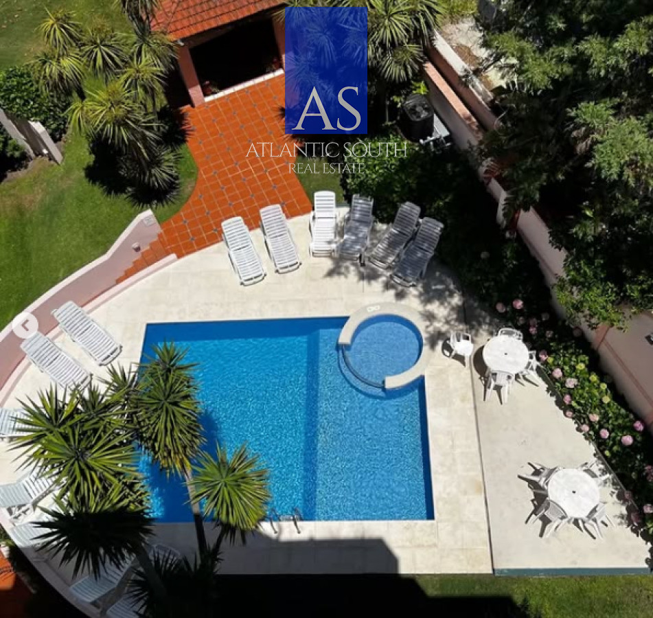 Apartamento ID.4259 - Penthouse 3 dormitorios barbacoa uso exclusivo garage piscina Playa Mansa Punta del Este