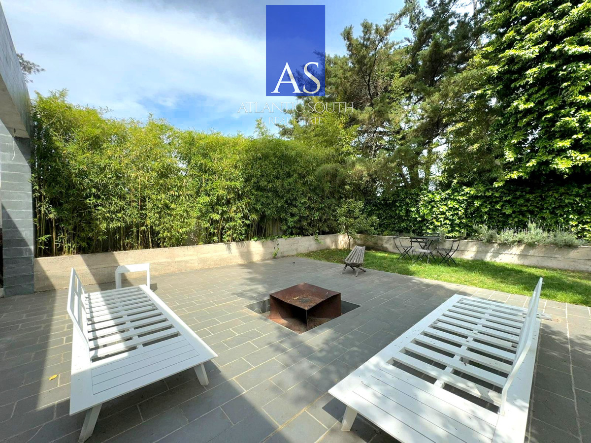 Apartamento ID.3570 - Oportunidad Planta de Categoría apartamento 2 dormitorios moderno en Playa Mansa Punta del Este