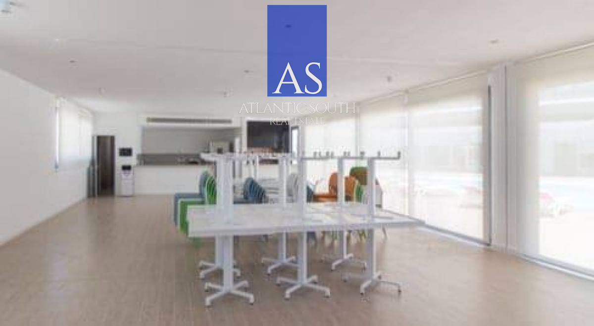 Apartamento ID.4937 - Penthouse de 3 dormitorios con vista directa al mar en Playa Mansa, Punta del Este