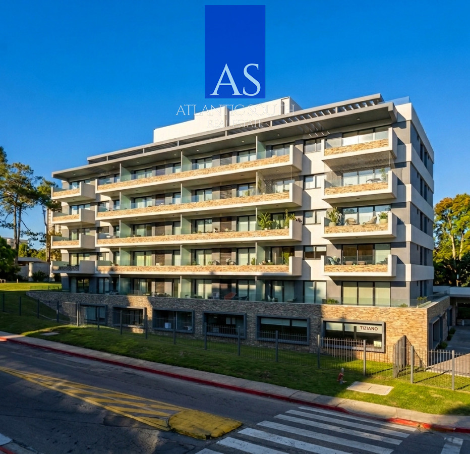 Apartamento ID.4636 - Oportunidad Planta moderna de categroría en excelente ubicación Playa Mansa